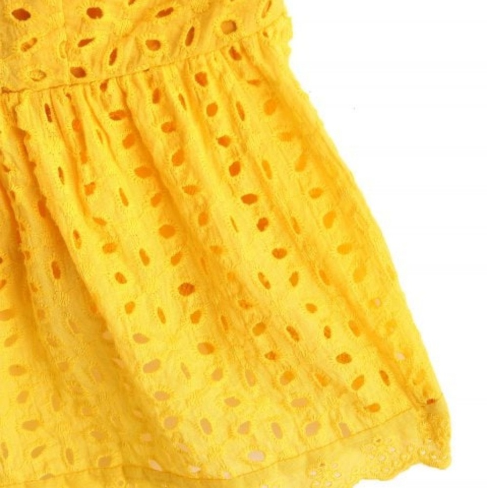NWT Eyelet Plunging Tank Top - Picture 4 of 6